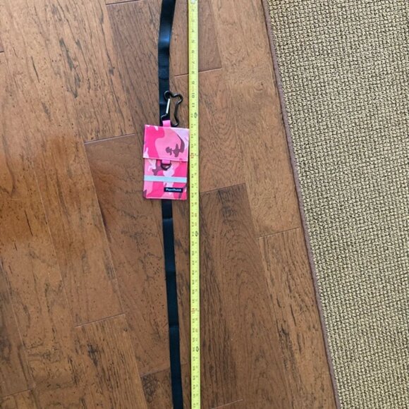 Dog leash with pouch - Picture 6 of 7